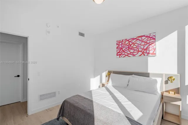 $875,000 | 225 North Miami Avenue, Unit 1405, Miami, FL 33128