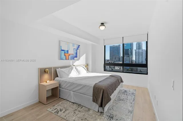 $875,000 | 225 North Miami Avenue, Unit 1405, Miami, FL 33128