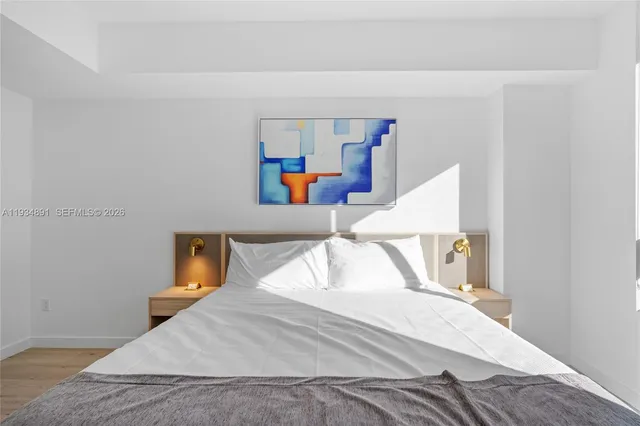 $875,000 | 225 North Miami Avenue, Unit 1405, Miami, FL 33128