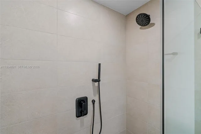 $875,000 | 225 North Miami Avenue, Unit 1405, Miami, FL 33128