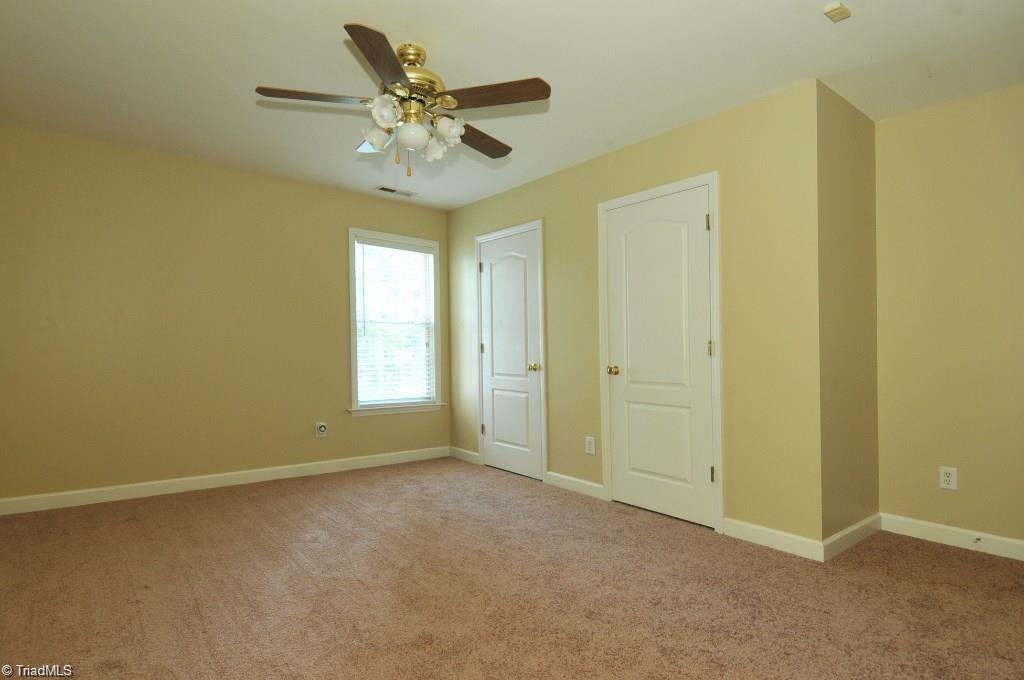 128 Troonsway Road Winston-Salem, NC 27127 - Photo 3 of 11