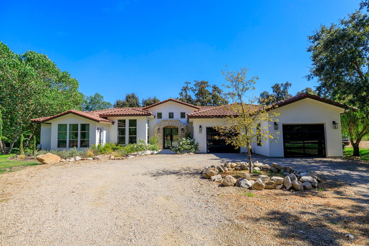 1316 Trails Way Modesto, CA 95357 - Photo 2 of 66 Gallery Image 2
