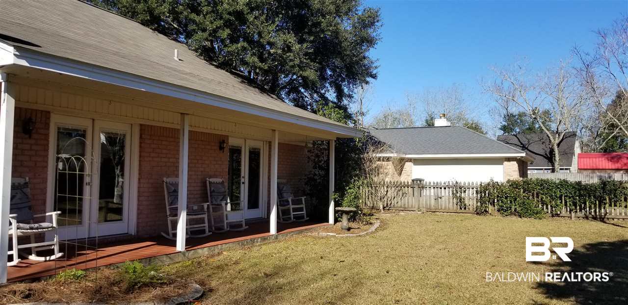 20086 Pecan Trace Fairhope, AL 36532 - Photo 37 of 44 Back patio