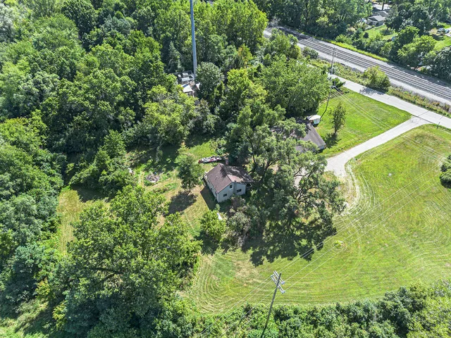 $270,000 | 300 Cleveland Street, Chelsea, MI 48118