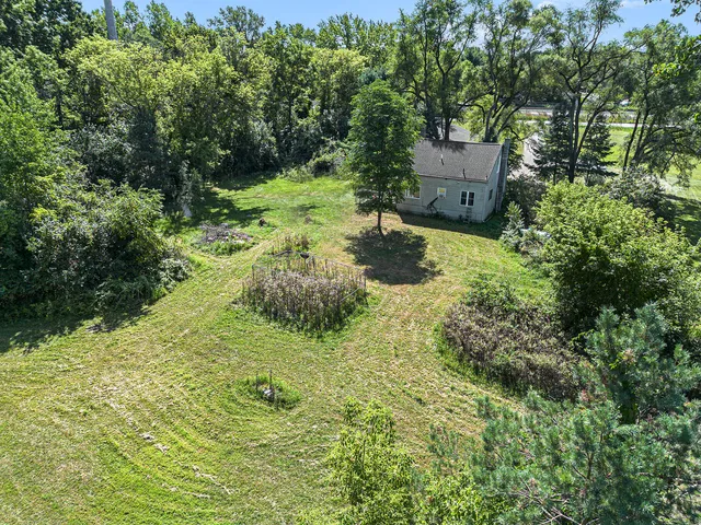 $270,000 | 300 Cleveland Street, Chelsea, MI 48118