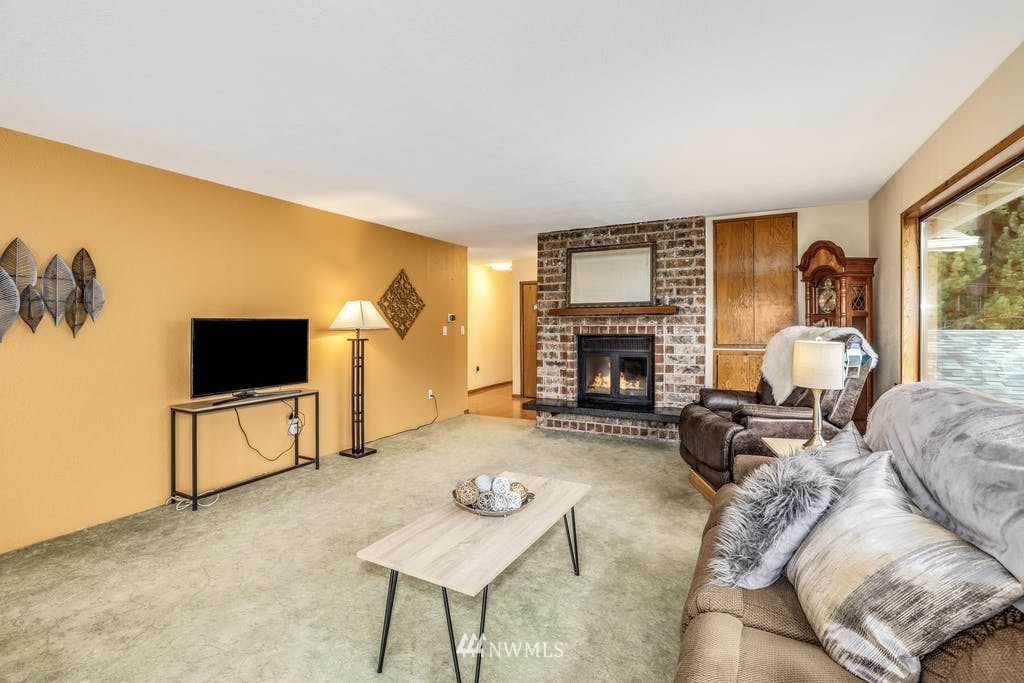 20837 Kaster Road Northwest Poulsbo, WA 98370 - Photo 5 of 38 Gallery Image 5