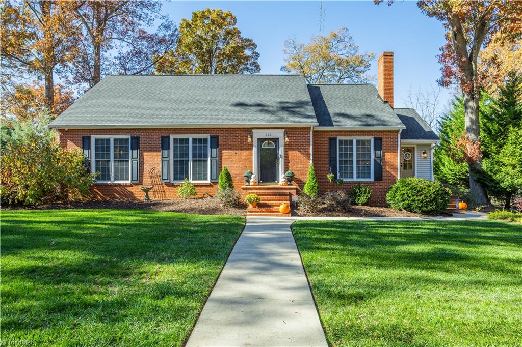 412 Cliff Road Asheboro, NC 27203 - Photo 2 of 38