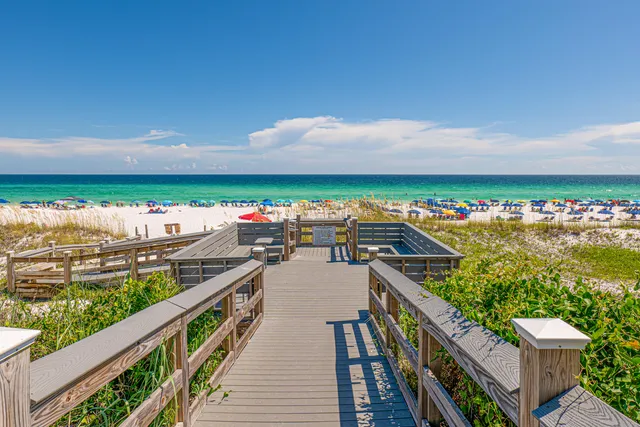 a black and white photo of a room