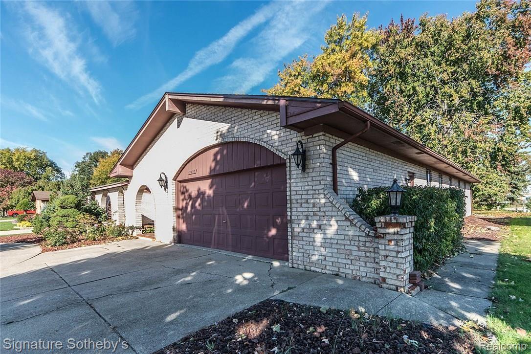 11403 Common Road Warren, MI 48093 - Photo 33 of 35 5_16.jpg