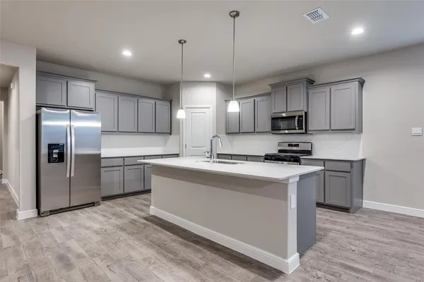 $2,600 | 1101 Southwark Drive, Fort Worth, TX 76247