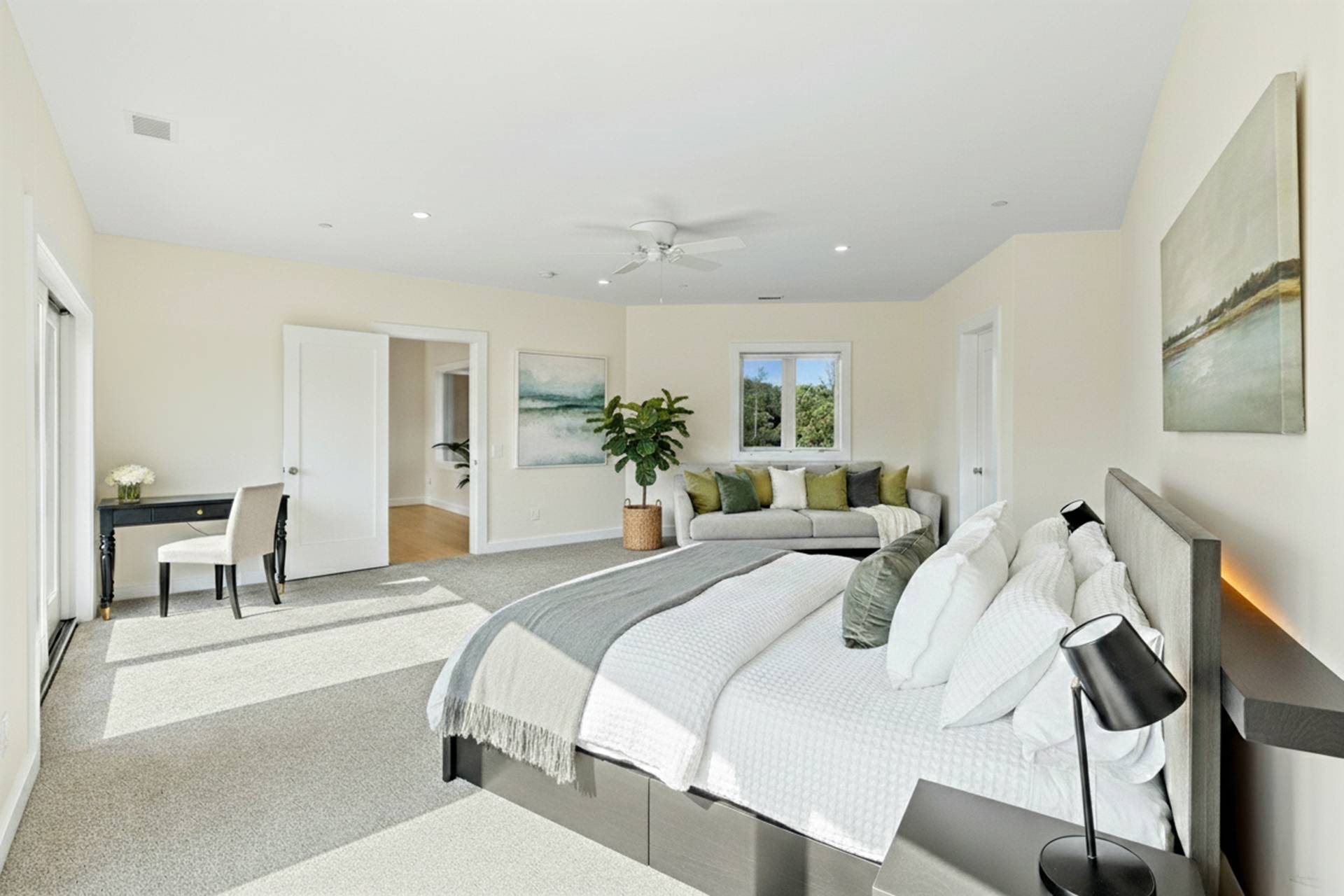 89 Old Canoe Place Road Hampton Bays, NY 11946 - Photo 15 of 38