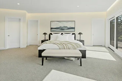 $2,995,000 | 89 Old Canoe Place Road, Hampton Bays, NY 11946