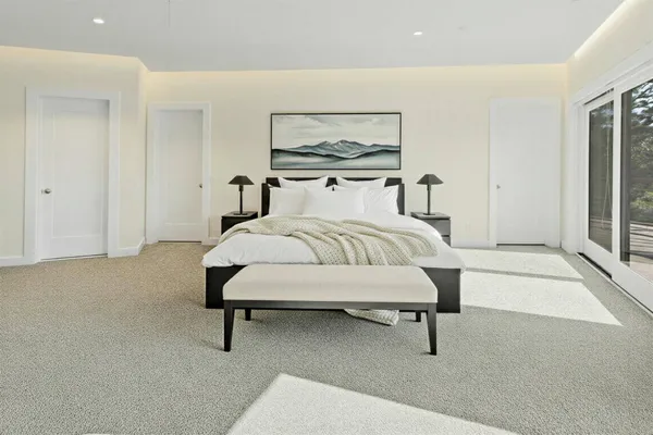 $2,995,000 | 89 Old Canoe Place Road, Hampton Bays, NY 11946