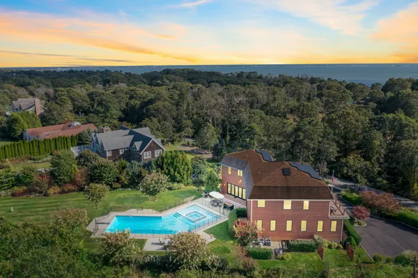 $2,995,000 | 89 Old Canoe Place Road, Hampton Bays, NY 11946