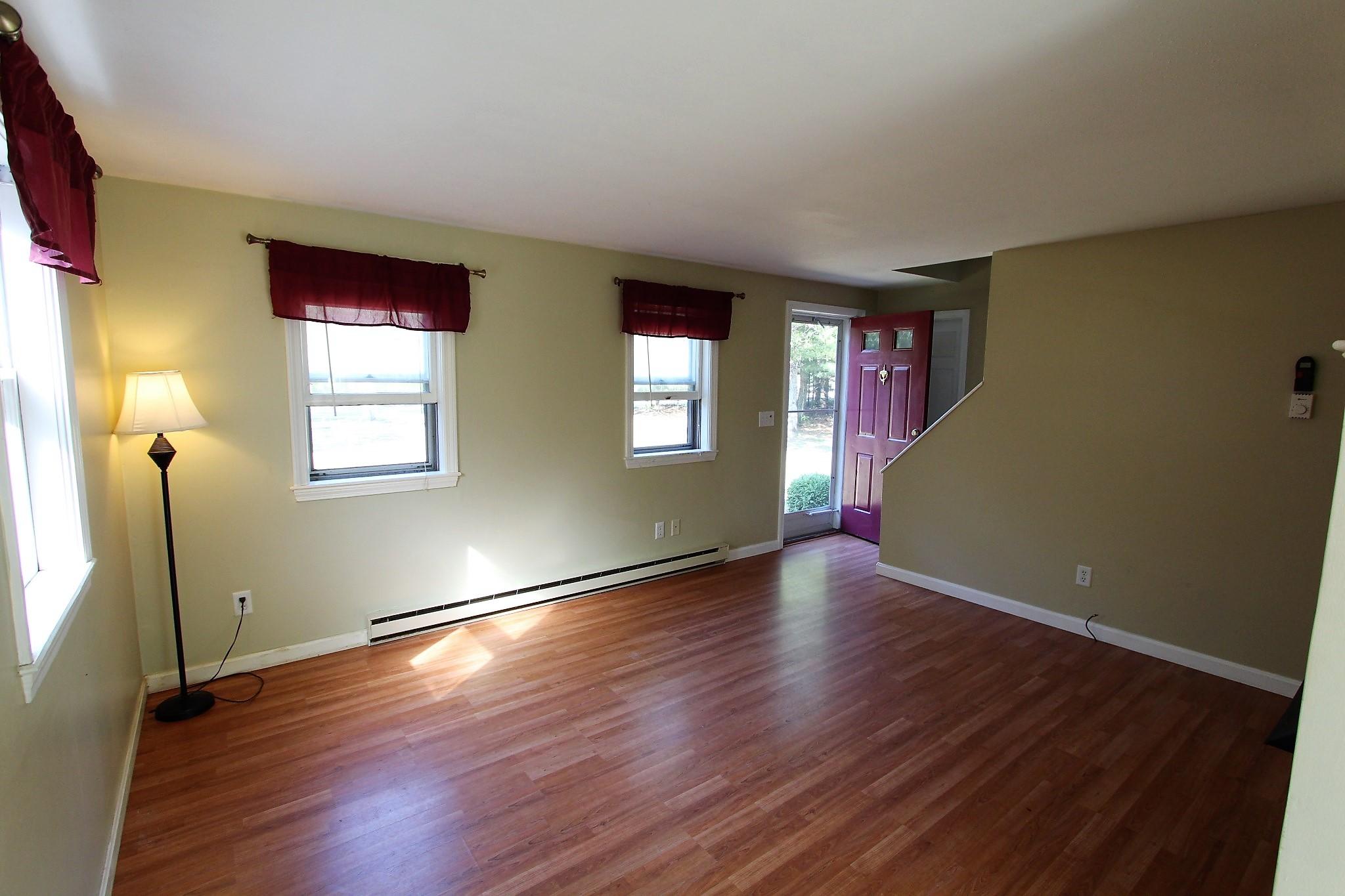 900 Lumbert Mill Road Marstons Mills, MA 02632 - Photo 22 of 28 Living Room