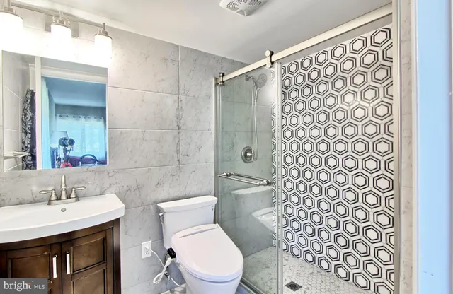 $220,000 | 12 Stonehenge Circle, Unit 125, Baltimore, MD 21208