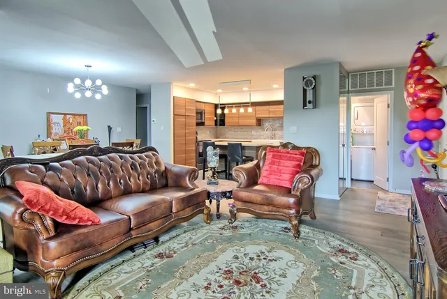 $220,000 | 12 Stonehenge Circle, Unit 125, Baltimore, MD 21208