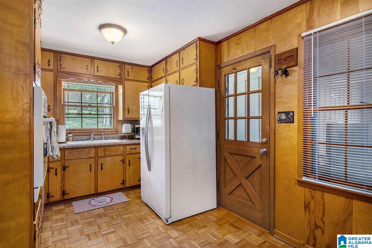2204 Blue Ridge Boulevard Birmingham, AL 35226 - Photo 12 of 30