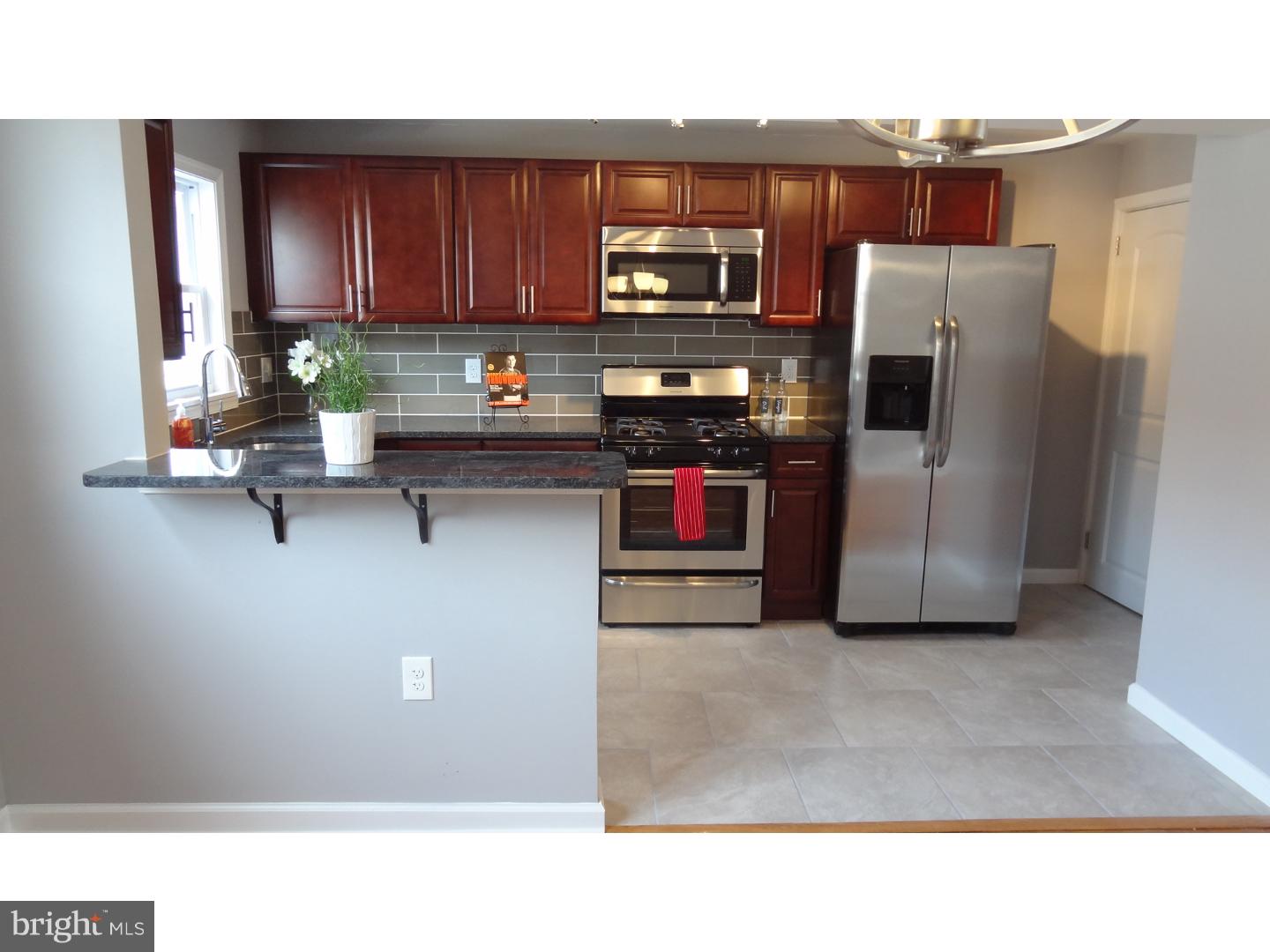 7545 Sherwood Road Philadelphia, PA 19151 - Photo 4 of 17 Gallery Image 4