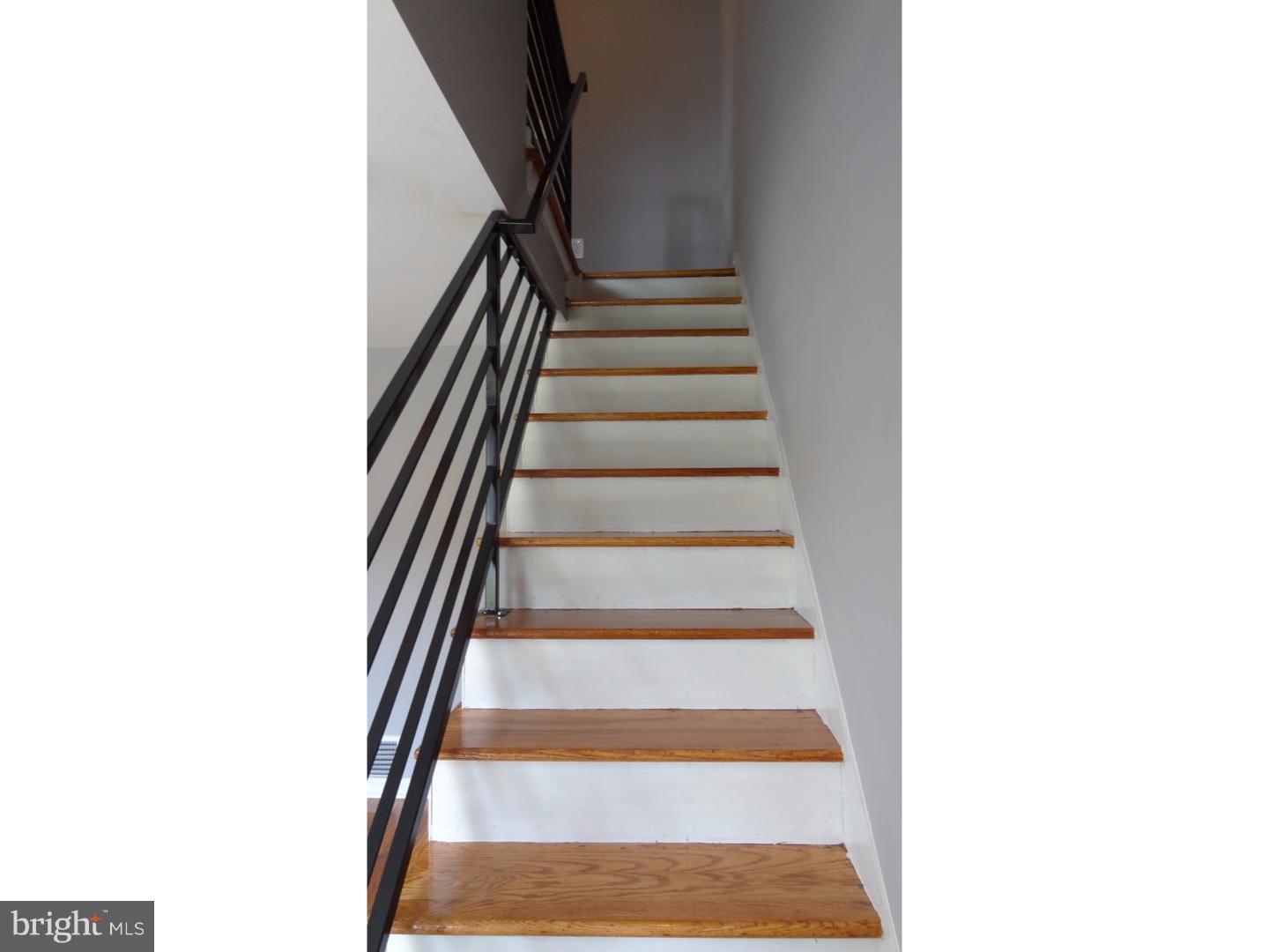 7545 Sherwood Road Philadelphia, PA 19151 - Photo 8 of 17 Gallery Image 8