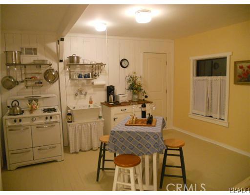 425 Blue Jay Canyon Road Lake Arrowhead, CA 92317 - Photo 2 of 11