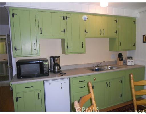 425 Blue Jay Canyon Road Lake Arrowhead, CA 92317 - Photo 7 of 11