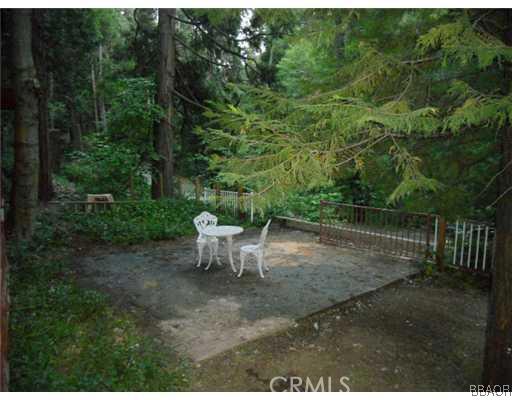 425 Blue Jay Canyon Road Lake Arrowhead, CA 92317 - Photo 8 of 11