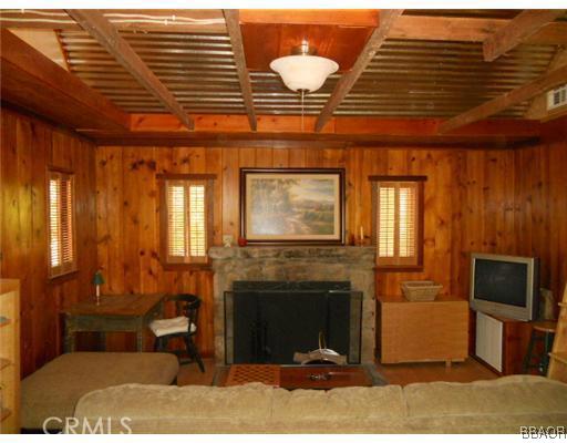 425 Blue Jay Canyon Road Lake Arrowhead, CA 92317 - Photo 9 of 11