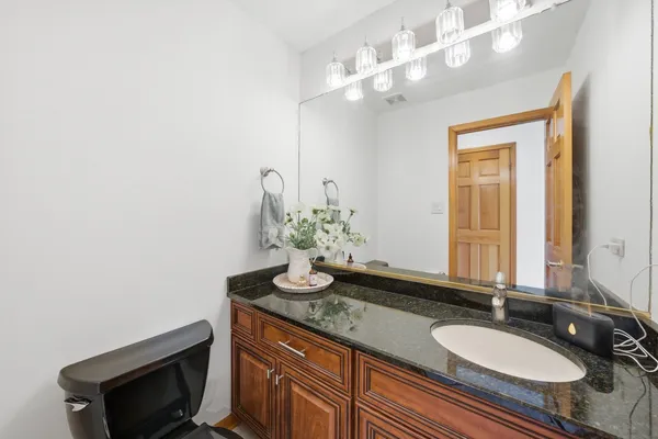 $799,000 | 18 Newgate Avenue, Naperville, IL 60565
