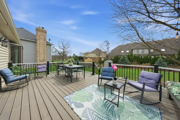 $799,000 | 18 Newgate Avenue, Naperville, IL 60565