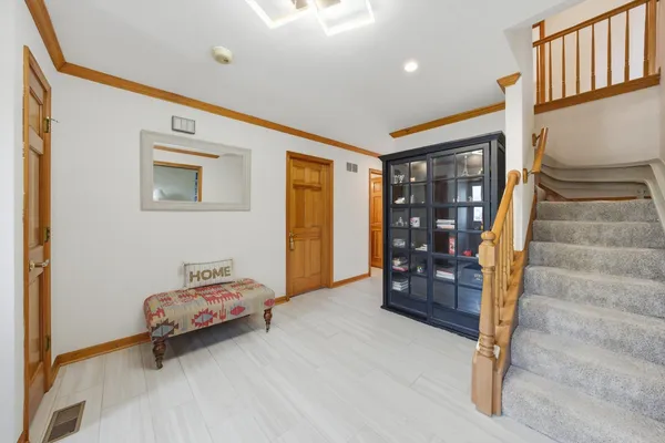 $799,000 | 18 Newgate Avenue, Naperville, IL 60565