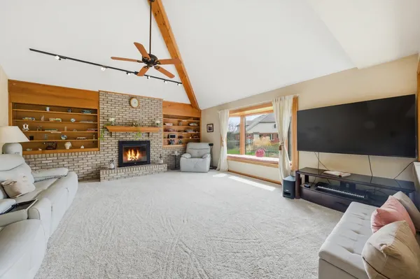 $799,000 | 18 Newgate Avenue, Naperville, IL 60565