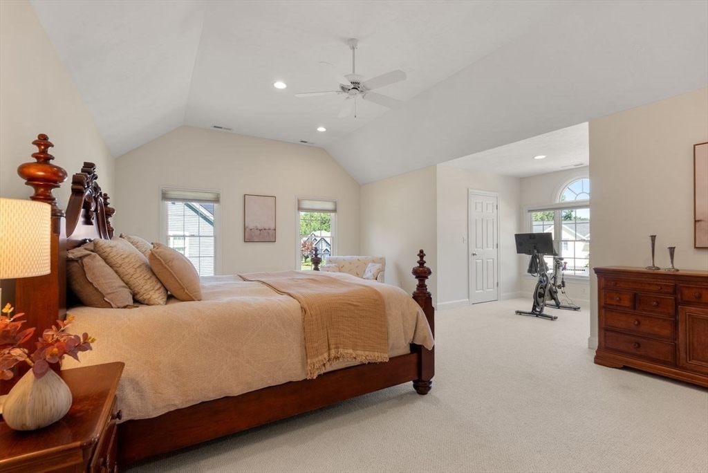 22 Thistle Road North Andover, MA 01845 - Photo 20 of 40 Gallery Image 20