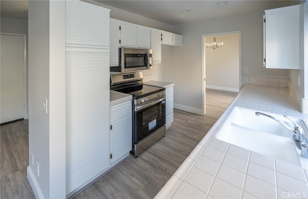 44 Amberleaf Irvine, CA 92614 - Photo 11 of 26