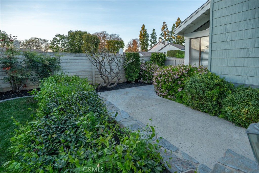 44 Amberleaf Irvine, CA 92614 - Photo 24 of 26