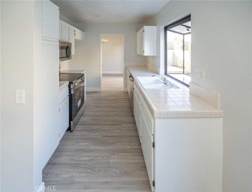 44 Amberleaf Irvine, CA 92614 - Photo 10 of 26