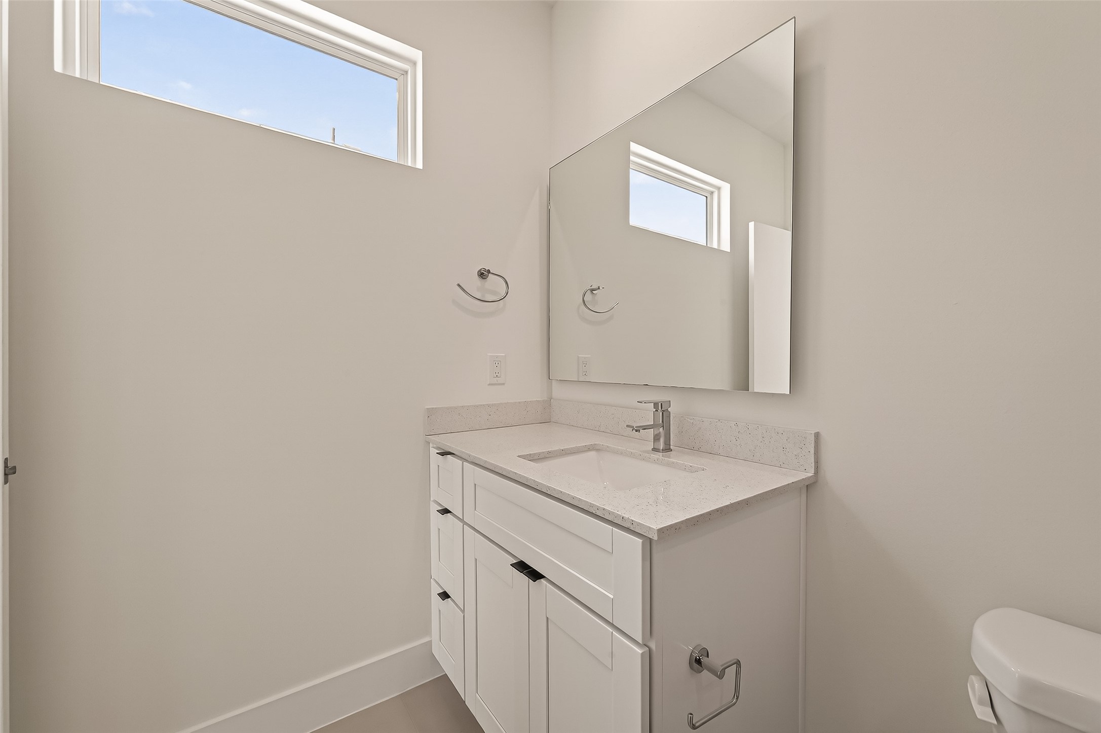 5505 Robusto Place Houston, TX 77091 - Photo 29 of 49 a bathroom with a sink and a mirror