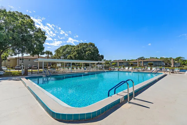 $2,200 | 14 Lake Vista Trail, Unit 101, Port St. Lucie, FL 34952