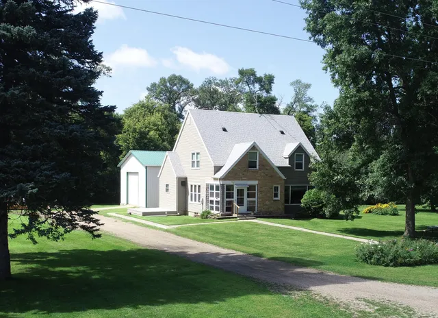 $285,000 | 18685 Highway 79, Elbow Lake, MN 56531