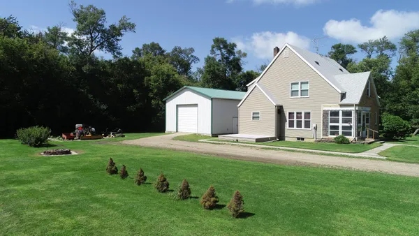 $285,000 | 18685 Highway 79, Elbow Lake, MN 56531