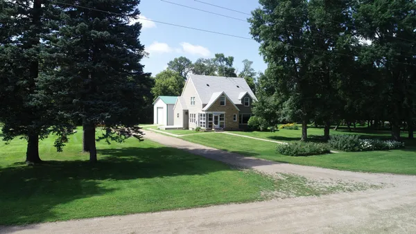 $285,000 | 18685 Highway 79, Elbow Lake, MN 56531