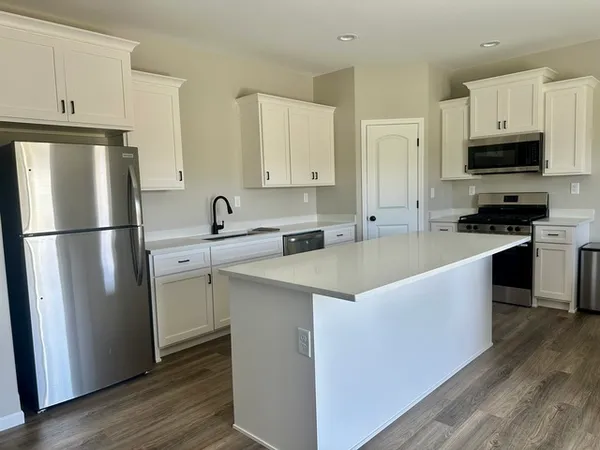 $3,000 | 1323 Sioux Turn, Kankakee, IL 60901