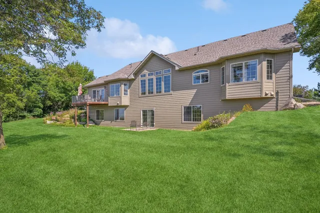 $1,149,900 | 5057 Fairhill Drive Southeast, Buffalo, MN 55313