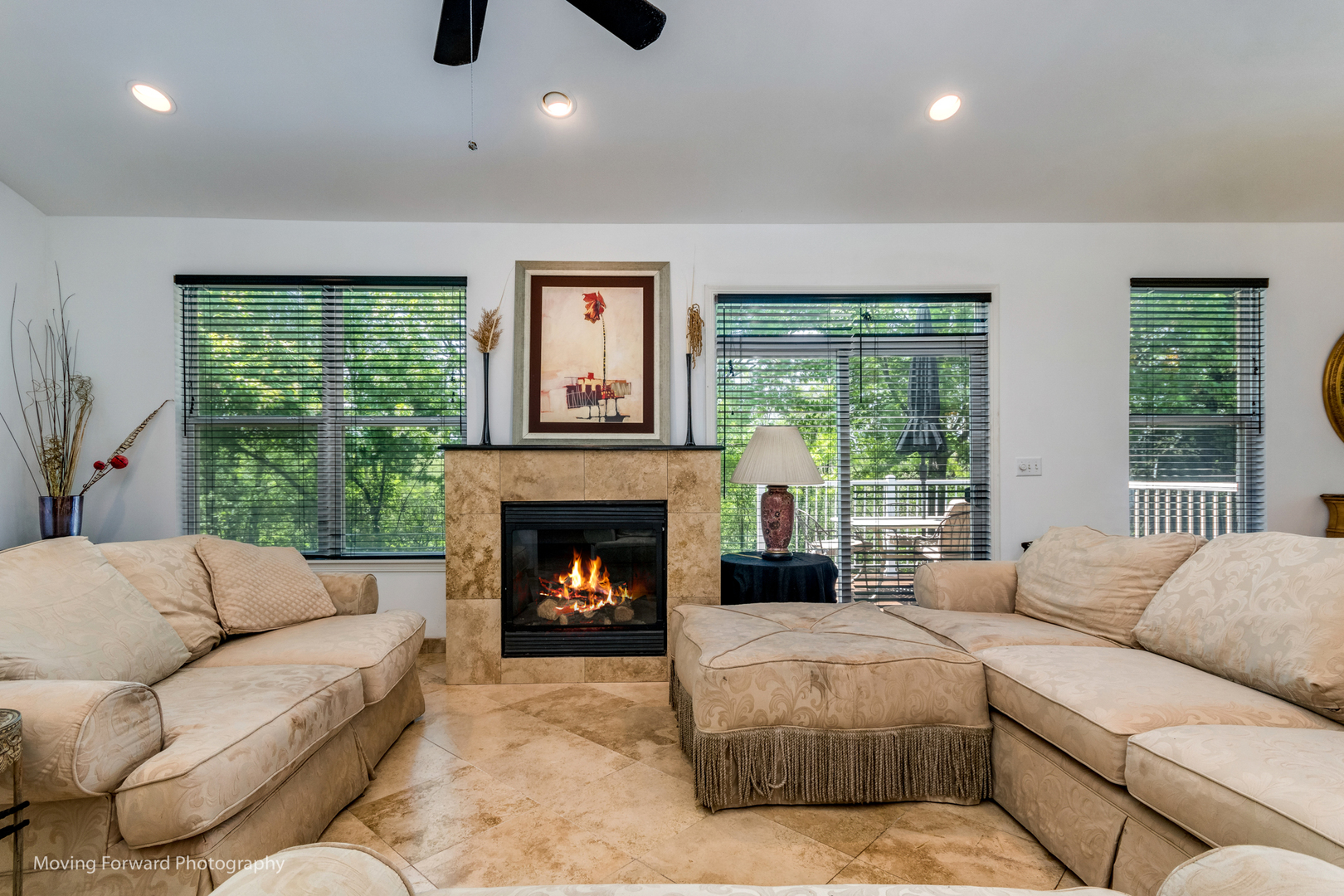 955 Oak Ridge Boulevard Elgin, IL 60120 - Photo 19 of 47 Gallery Image 19