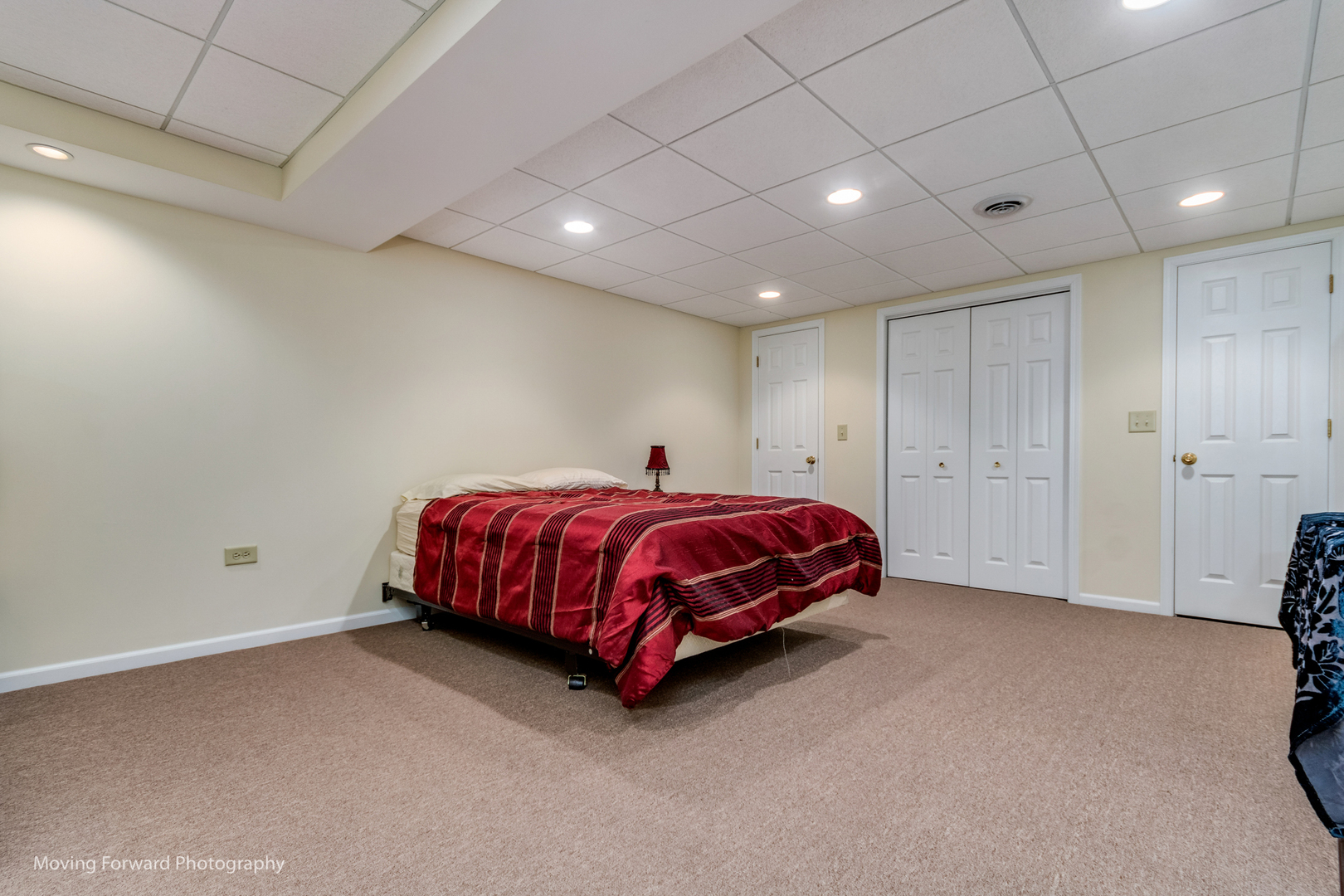 955 Oak Ridge Boulevard Elgin, IL 60120 - Photo 30 of 47 Gallery Image 30