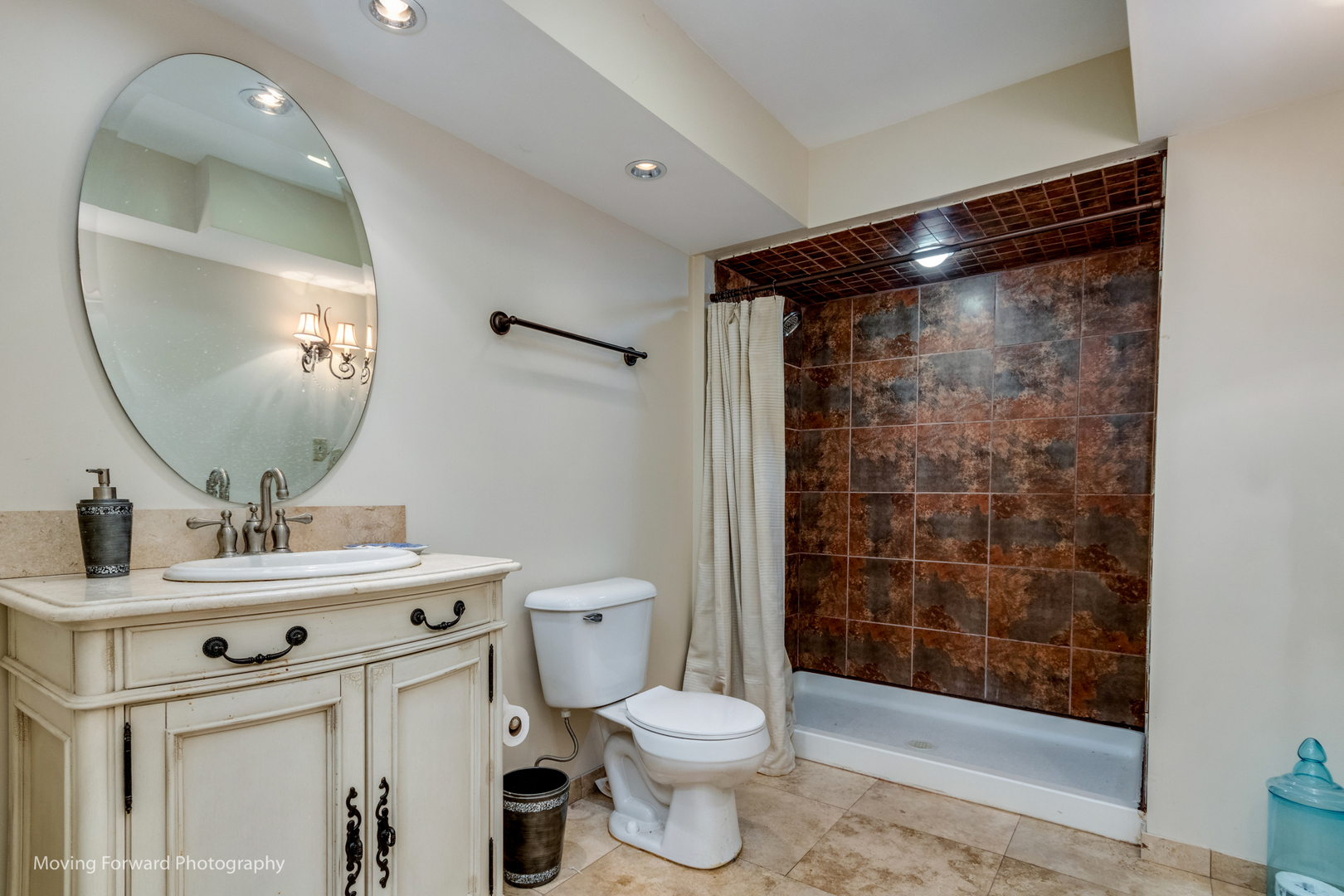 955 Oak Ridge Boulevard Elgin, IL 60120 - Photo 33 of 47 Gallery Image 33