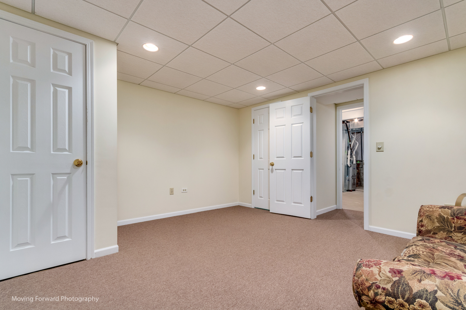 955 Oak Ridge Boulevard Elgin, IL 60120 - Photo 34 of 47 Gallery Image 34