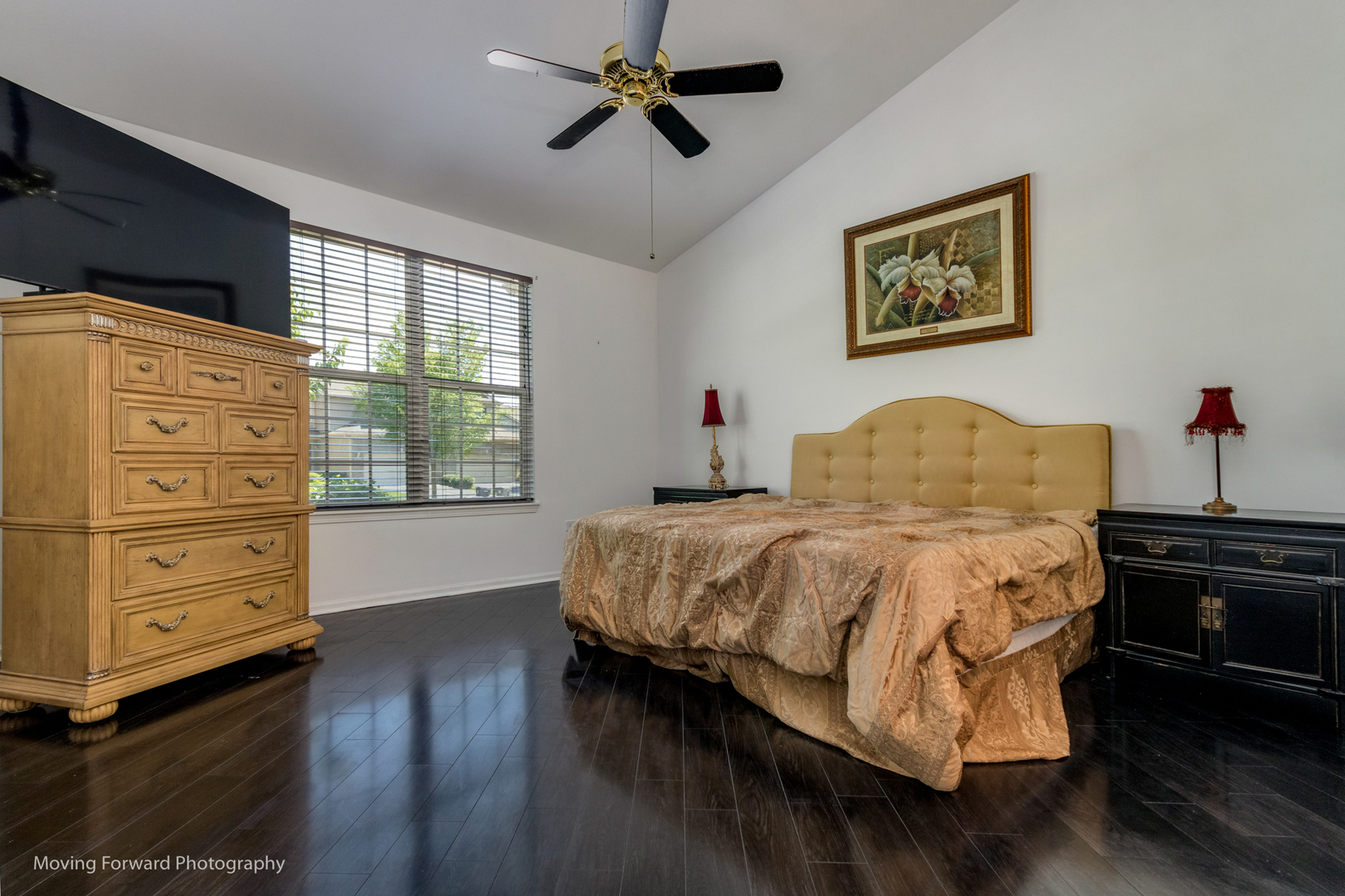 955 Oak Ridge Boulevard Elgin, IL 60120 - Photo 8 of 47 Gallery Image 8