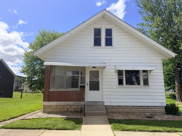 $215,000 | 223 North Depot Street, Batesville, IN 47006