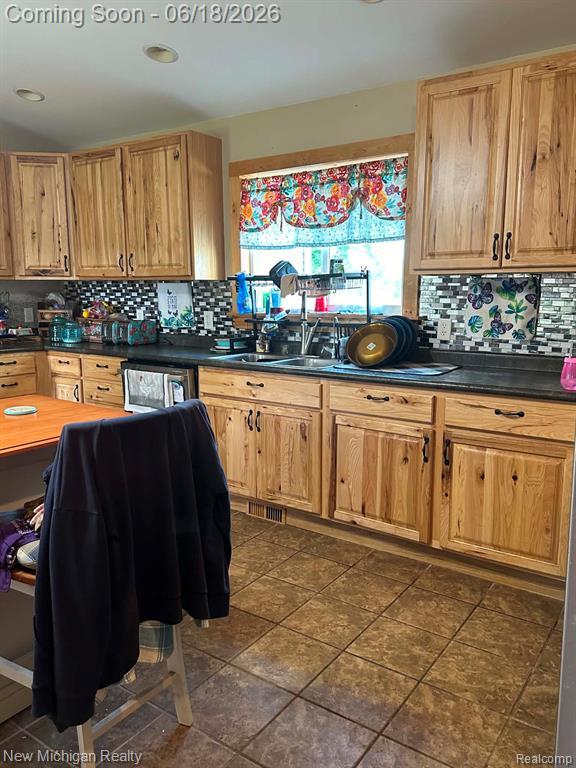 7415 West Farrand Road Clio, MI 48420 - Photo 9 of 31